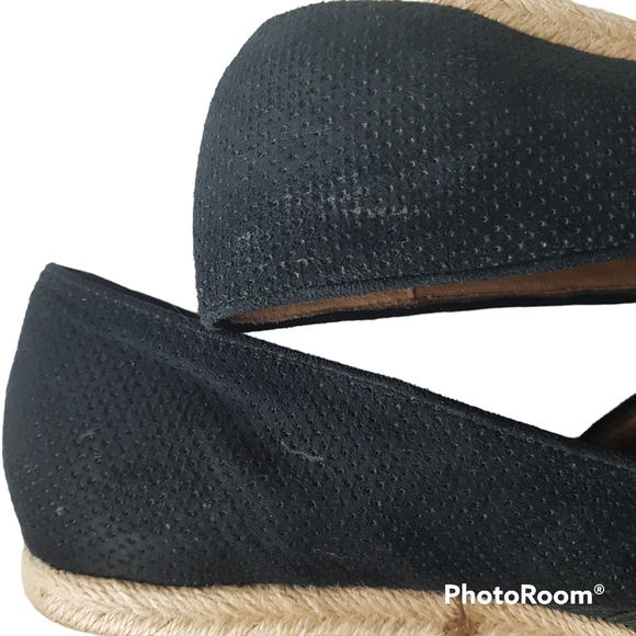 Life Stride Black and Tan Wedges - Picture 11 of 16